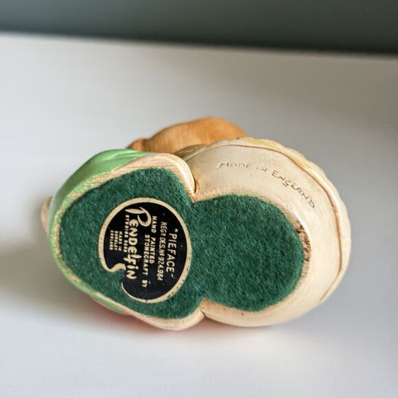 PENDELFIN HAND PAINTED STONECRAFT - PIEFACE - MADE IN ENGLAND 4" - Picture 4 of 8